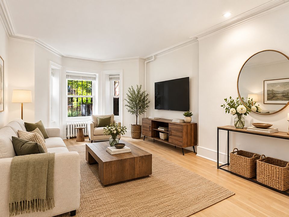 1st image of 691 10th St #1