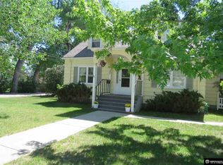 460 S 3rd St, Lander, WY 82520