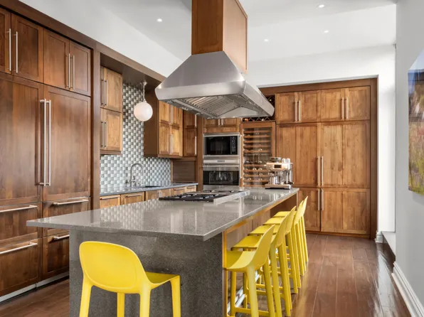 143 Reade Street image 9 of 29