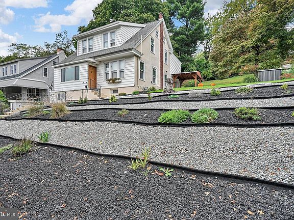 2nd image of 37 Park Rd