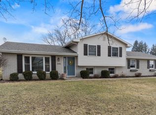 15707 Bluffton Rd, Fort Wayne, IN 46819