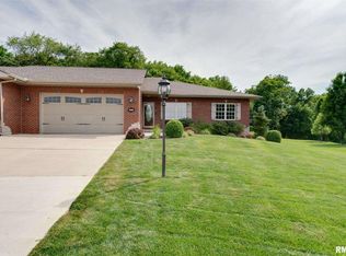 6709 N Grand Fir Dr, Edwards, IL 61528