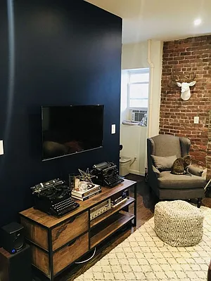 Rented by Medrash Realty | media 13