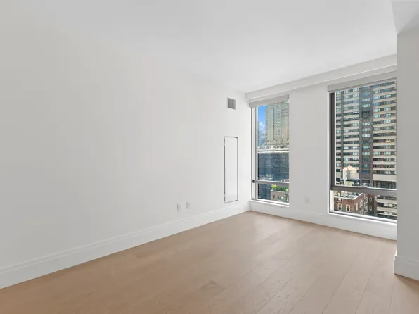 50 West 66th Street image 15 of 28