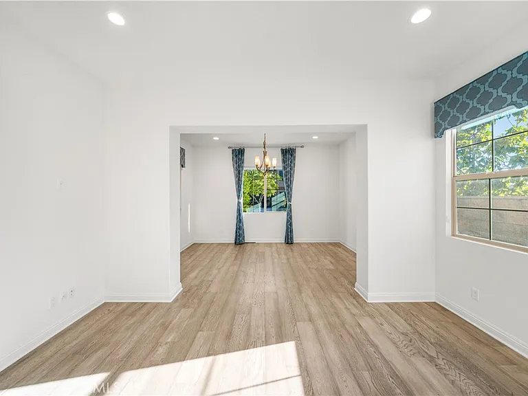 1151 Summit Oak Dr — Photo 29
