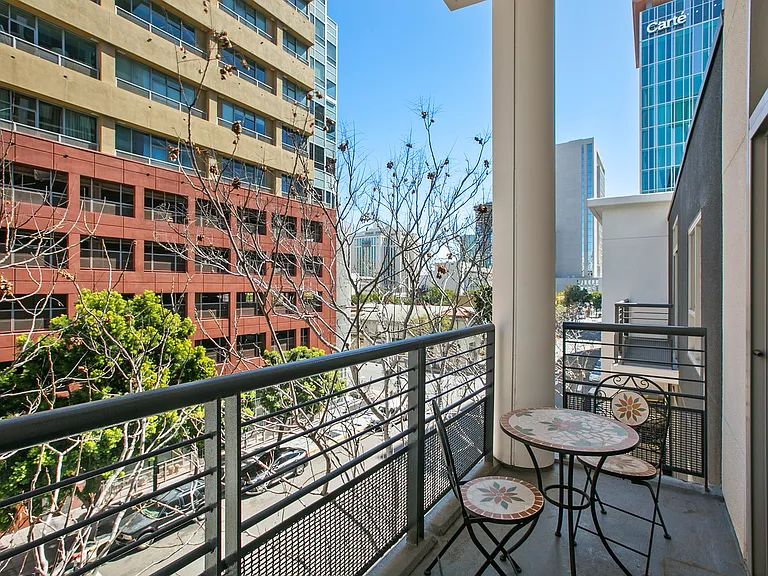 425 W Beech St #526 — Photo 18