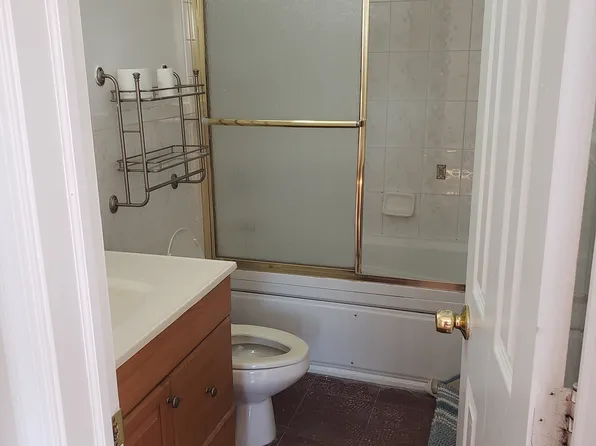 13650 59th Ave #2, Flushing, NY 11355