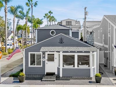 126 Collins Ave, Newport Beach, CA, 92662