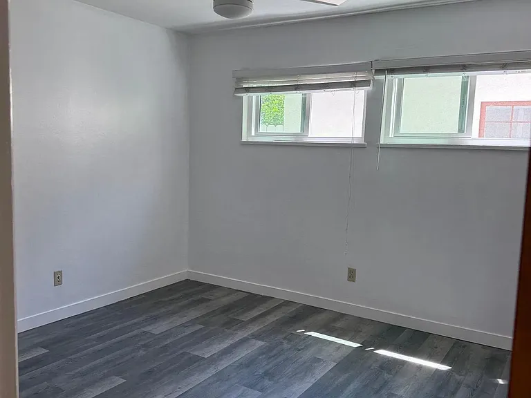 471 E Ave — Photo 1