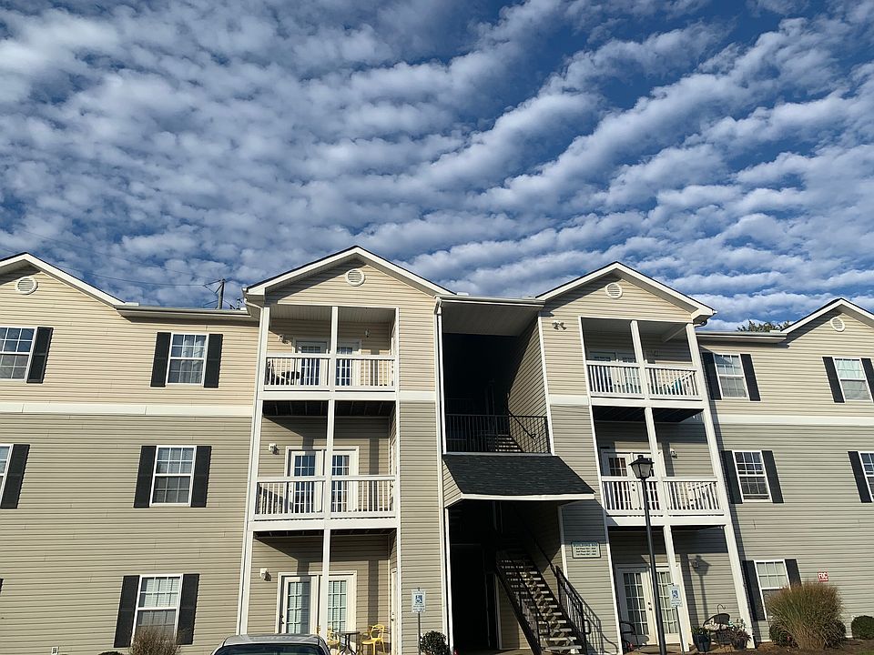 1st image of 634 McKenna Cir