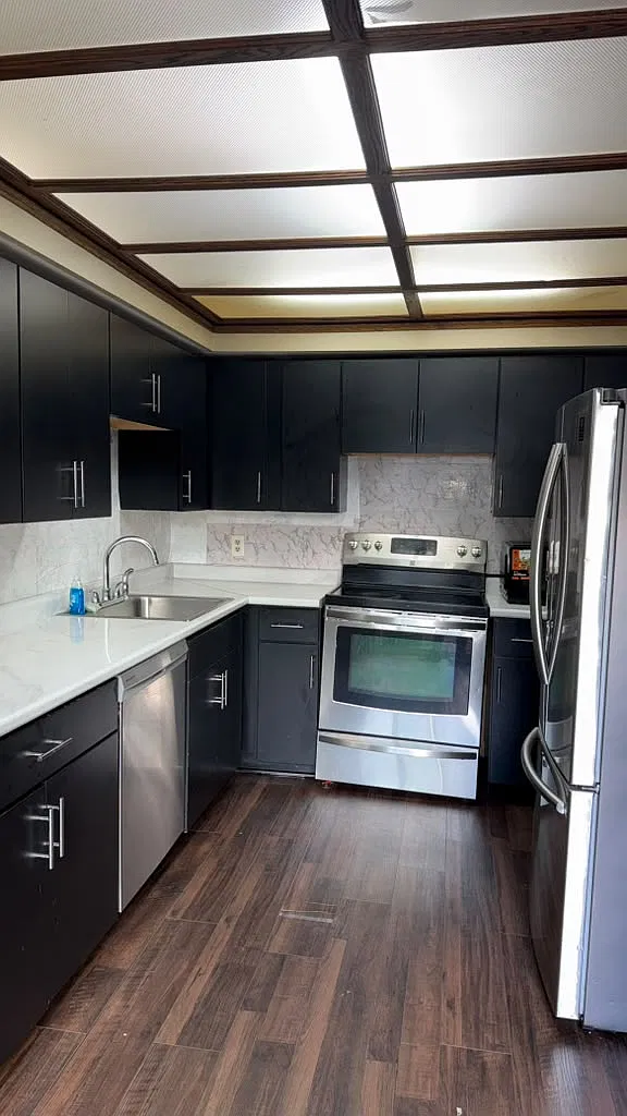 4 bed, 1760 sqft, $2,700 — Photo 3