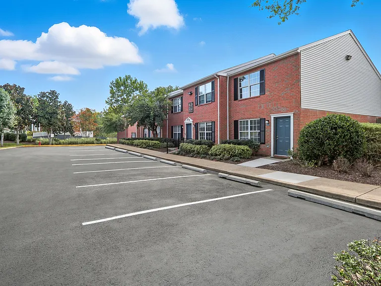 Willow Bend Townhomes — Photo 36