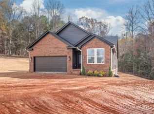 9017 Wagon Trl, Lincolnton, NC 28092