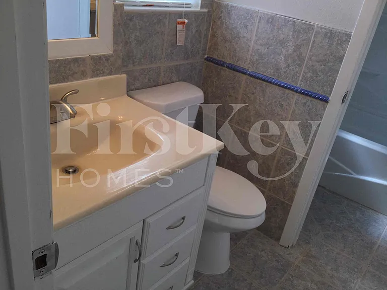 6318 Songwood Dr — Photo 10