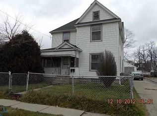 132 N Johnson St, Pontiac, MI 48341