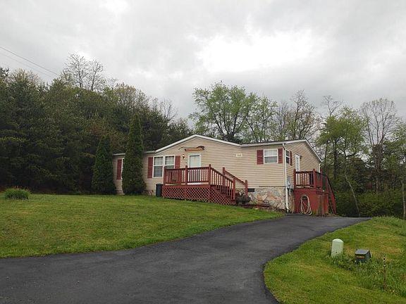 3rd image of 1639 Woods Vista Dr
