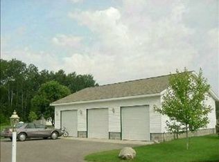1530 Maxwell Rd, Petoskey, MI 49770