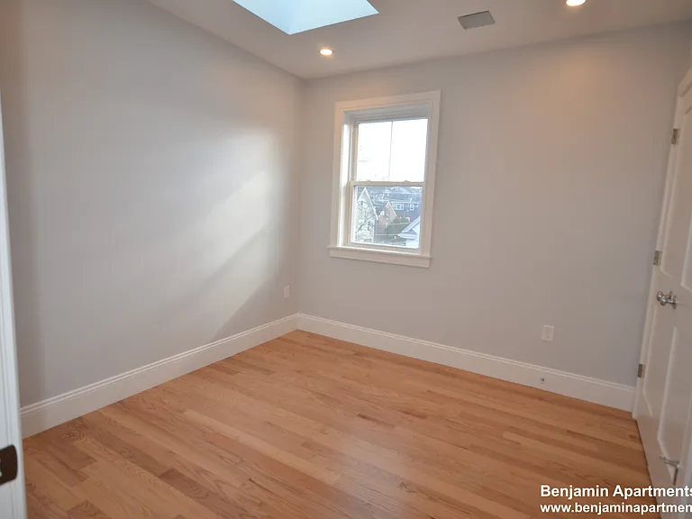 21 Shepard St #7 — Photo 7
