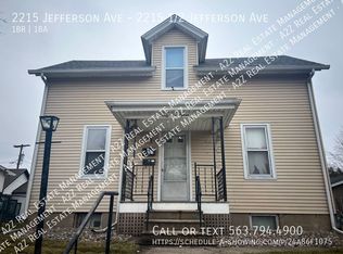 2215 Jefferson Ave #1/2, Davenport, IA