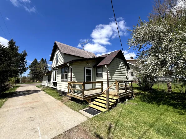 20 S Main St, McGregor, MN 55760