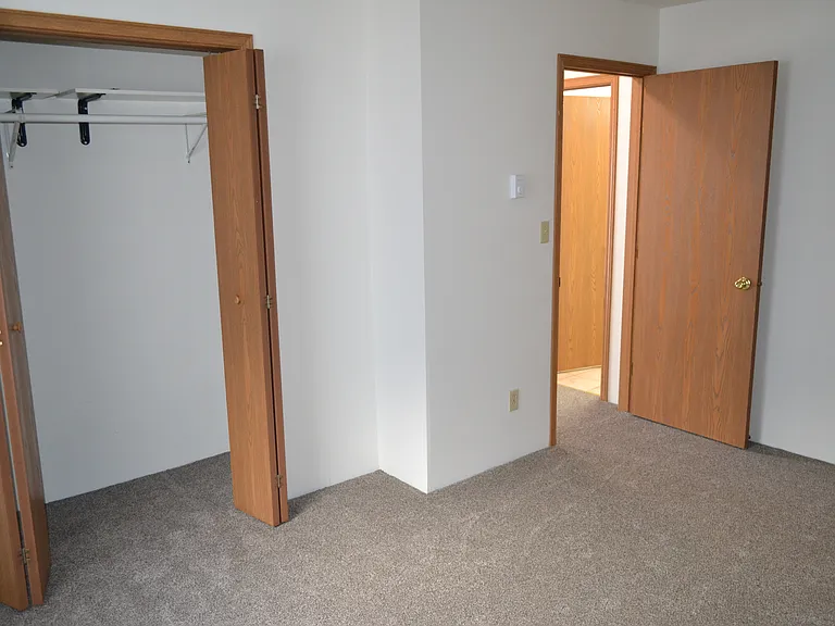 14991 Liston Ave — Photo 10