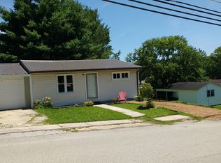 507 N Oak St, Livingston, TN 38570