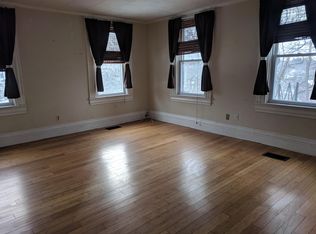 228 Andover St 2nd FL 4, Andover, MA 01810