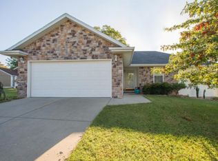 3732 S Christine Ave, Springfield, MO 65804