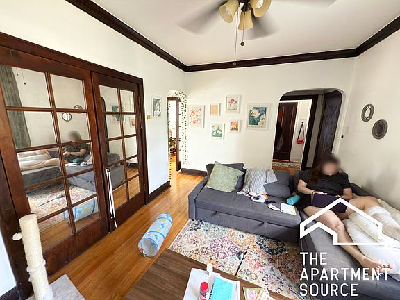 4th image of 2520 N Sawyer Ave #3