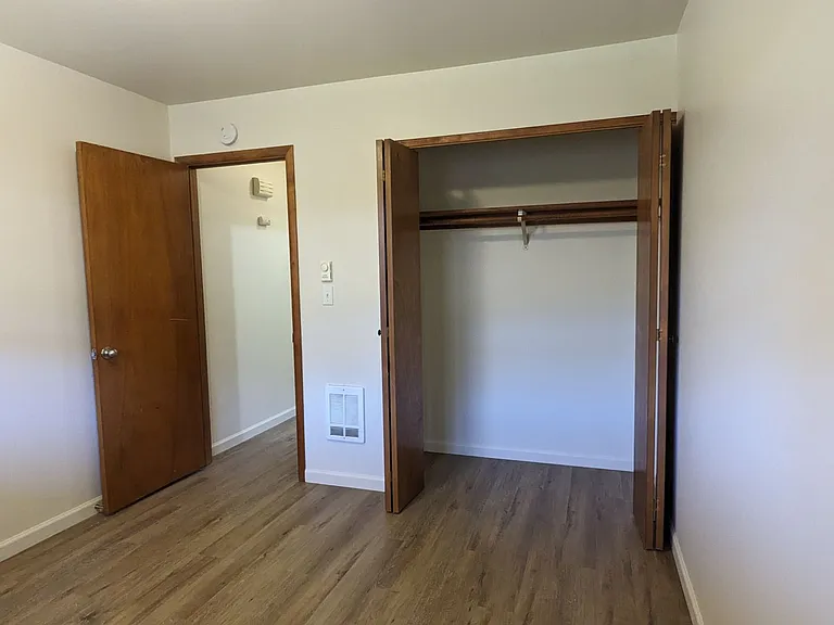 Bel Air Apartments — Photo 60