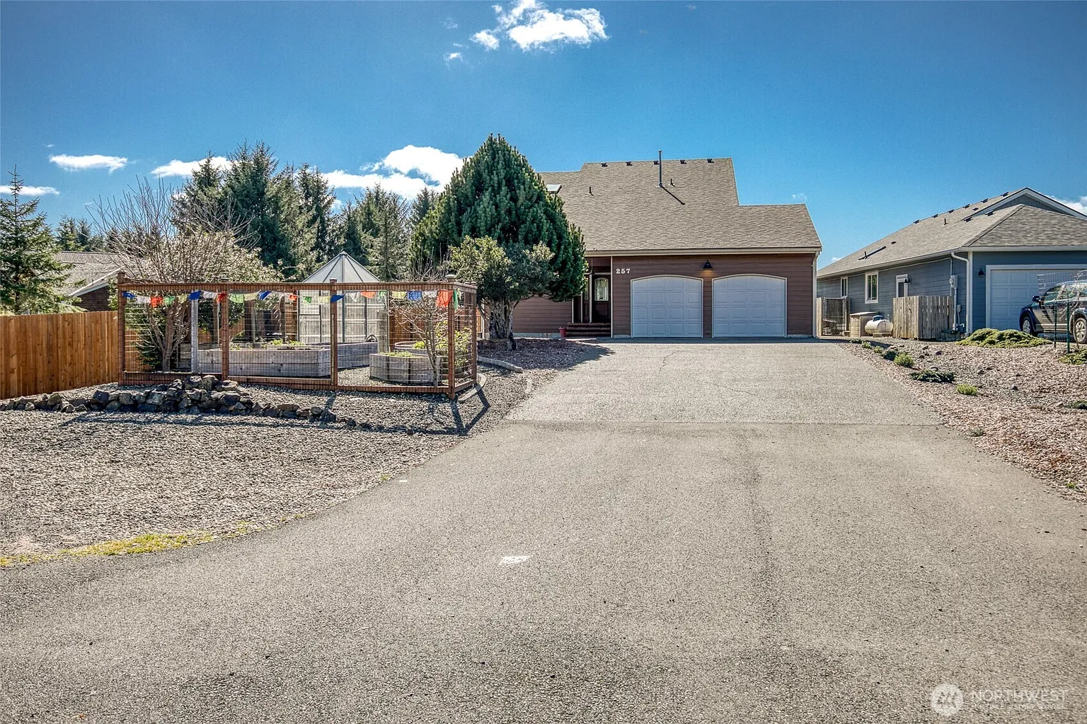 257 Chaparral Street SE photo 1