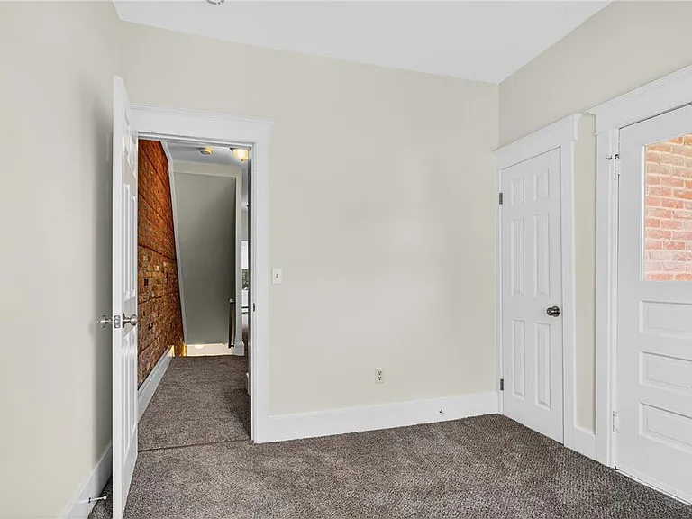 23 W Center St — Photo 30