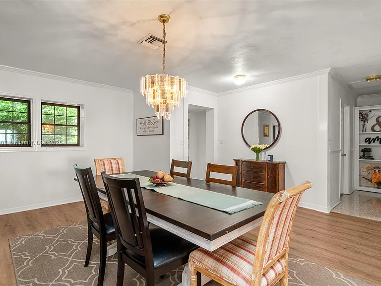 2551 Lakeview Dr — Photo 20