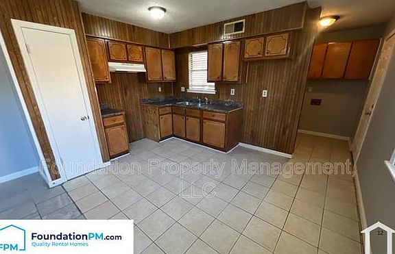 3rd image of 4064 Knob Dr