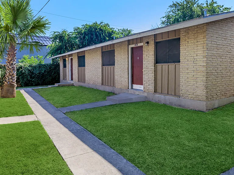 Arbors on Rustleaf Apartments — Photo 5