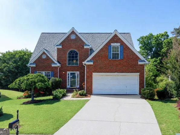 5690 Martin Grove Dr NW, Lilburn, GA 30047