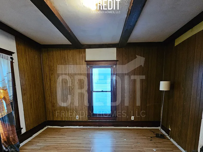 1011 E Prairie St — Photo 8