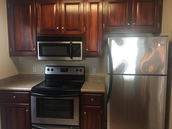 Oven, Fridge, Electric Stove Top, Microwave