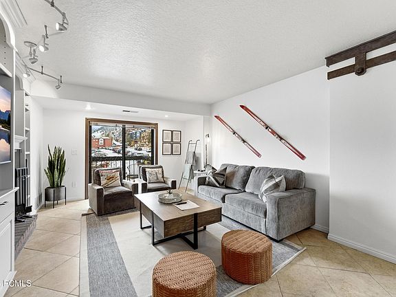 3rd image of 50 N Shadow Ridge Rd #4300