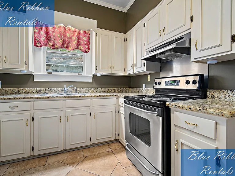 31 S Carlen St — Photo 6