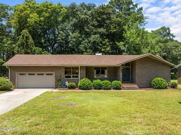 102 Brinkley Road, Greenville, NC 27858