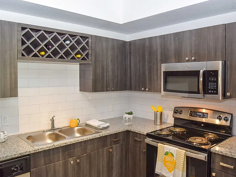 The Solera at Kendall West — Photo 40