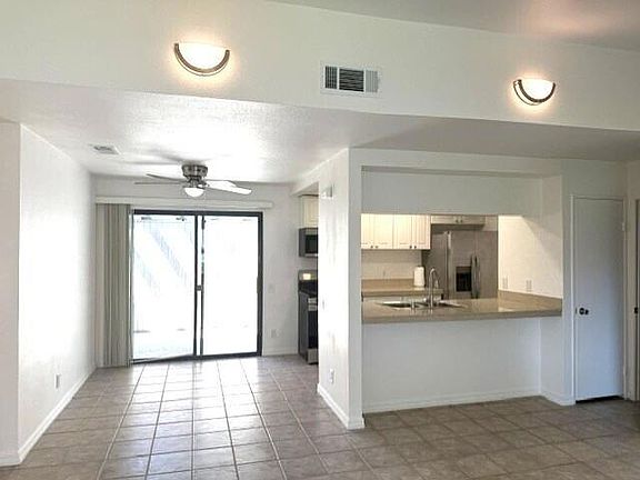 4th image of 45 Lakeview Cir