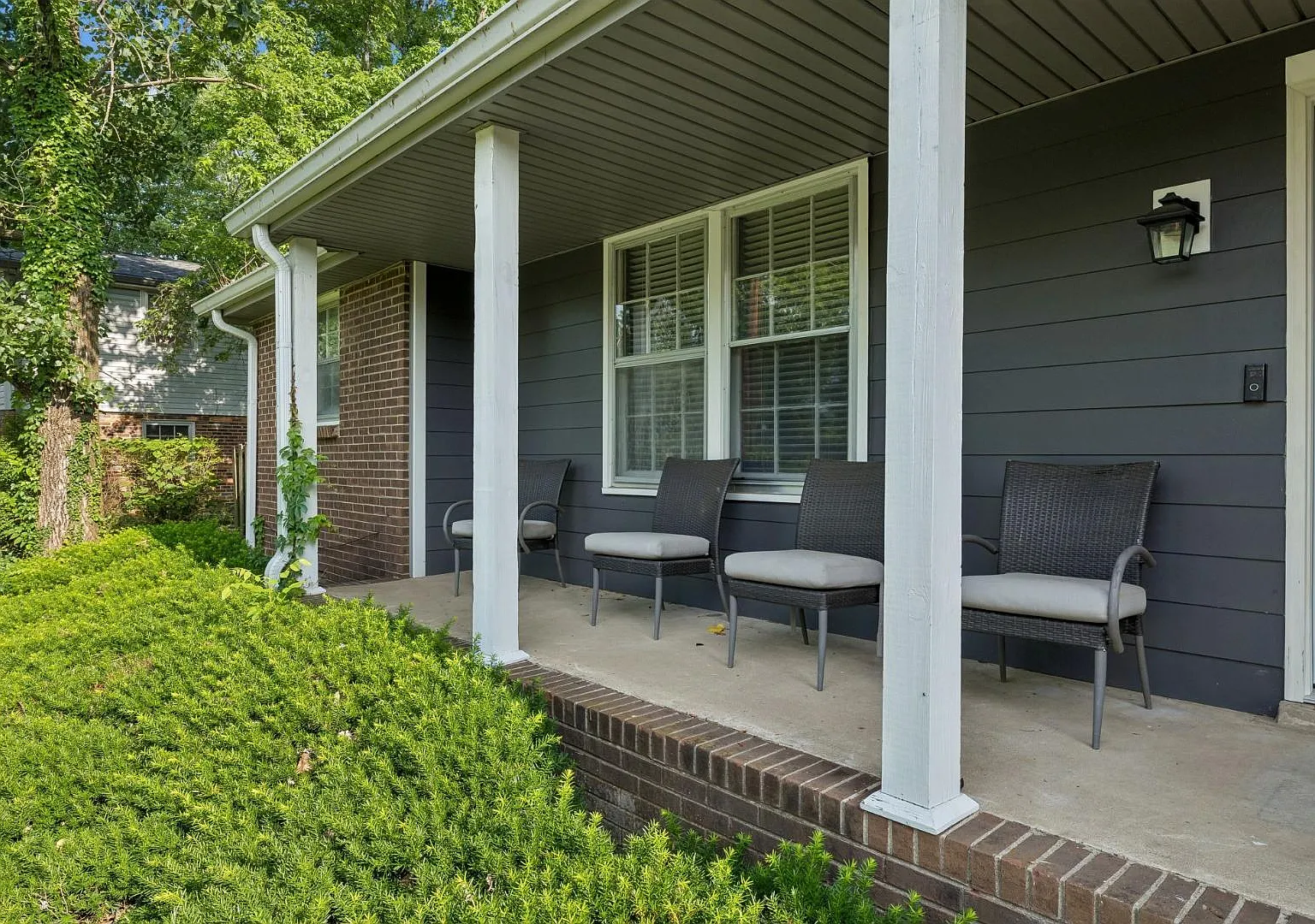 524 Michele Dr — Photo 2