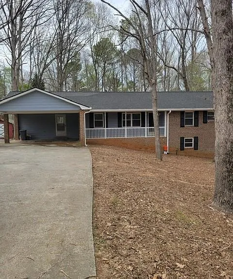 3370 Westbrook Rd — Photo 3
