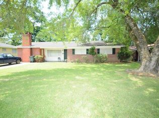 811 Greymont Dr, Columbia, MS 39429