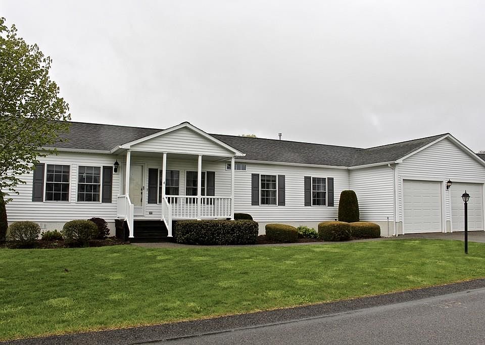 1st image of 4 Sandstone Dr