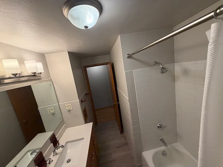 7009 W Lloyd St — Photo 5