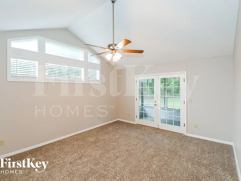 2790 Ravines Rd — Photo 10