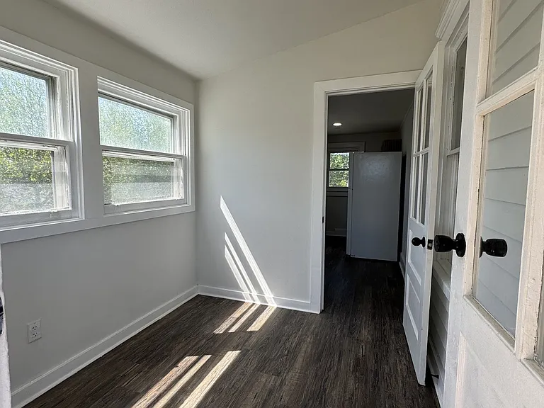 517 Bentley Ave #C — Photo 5